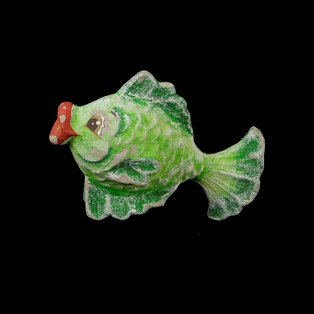grüner Fisch aus Pappmache