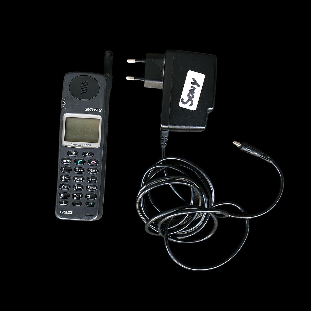 schwarzes Mobiltelefon, Sony CMD-X2000