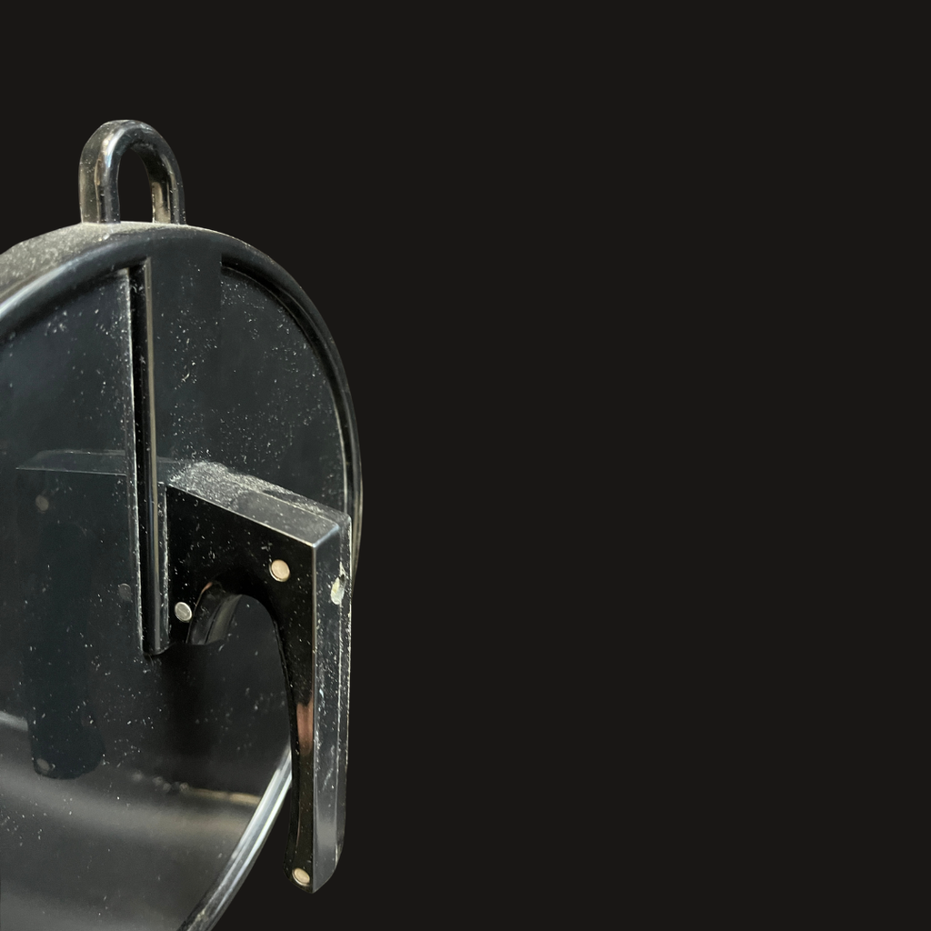 kleiner runder Friseurspiegel mit Handgriff