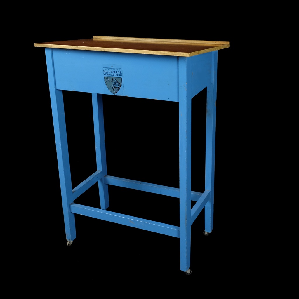 blauer Stehtisch