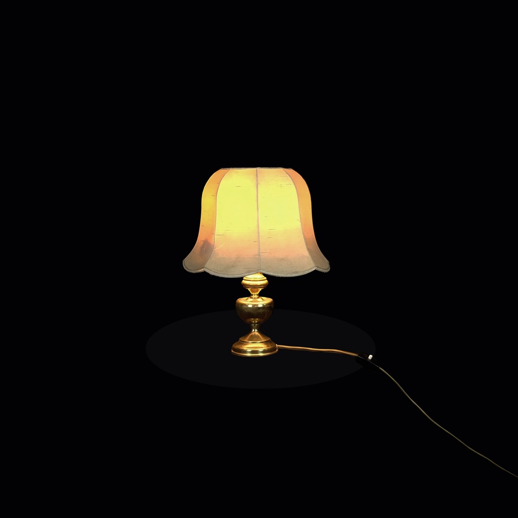 Tischlampe mit Glockenschirm