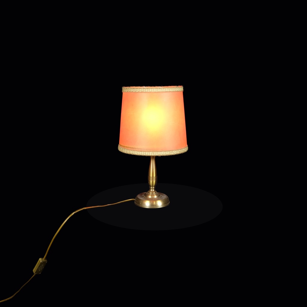 Tischlampe mit Lederschirm
