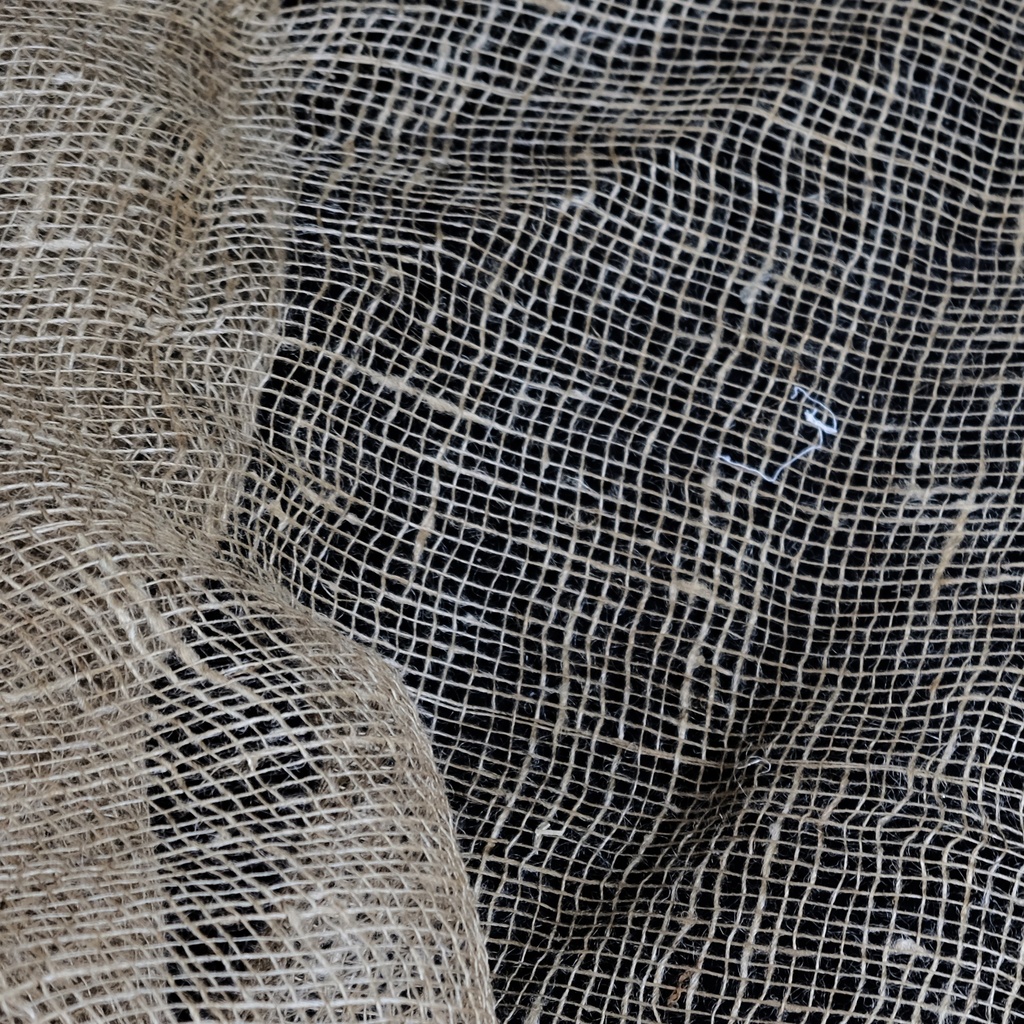langes, beiges Netz aus Jute