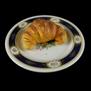 Teller mit Kunst-Croissants