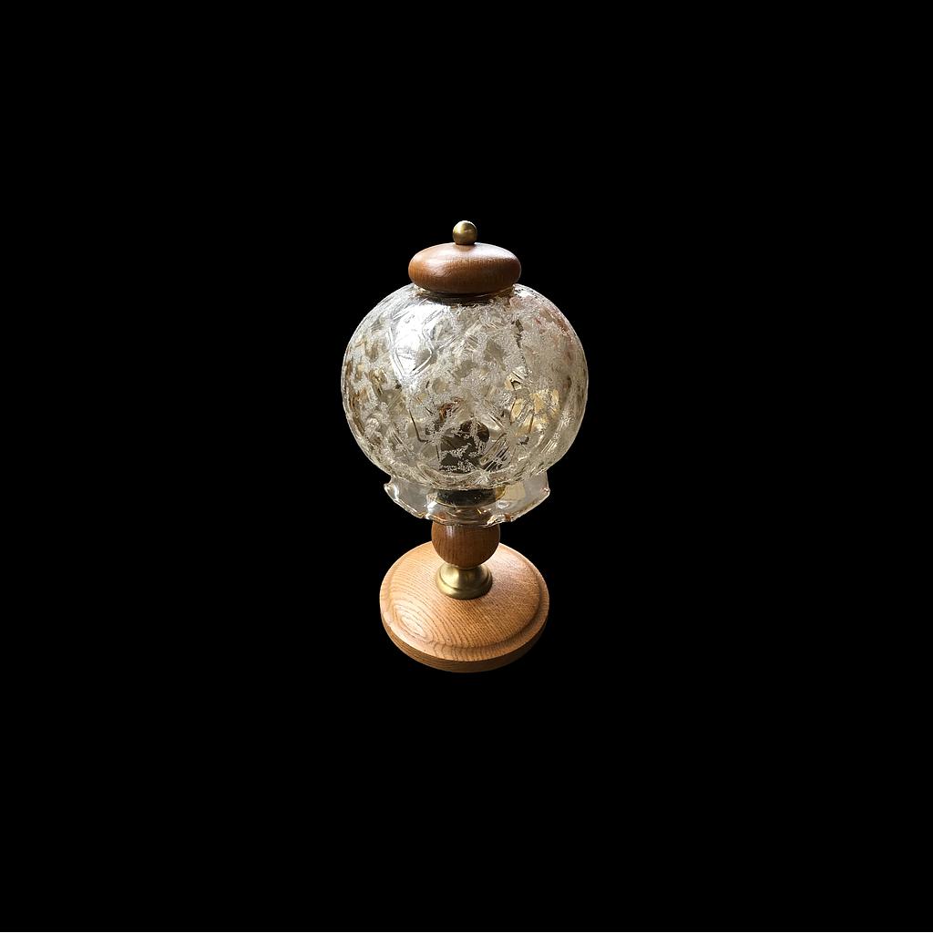 Tischlampe mit Glasschirm