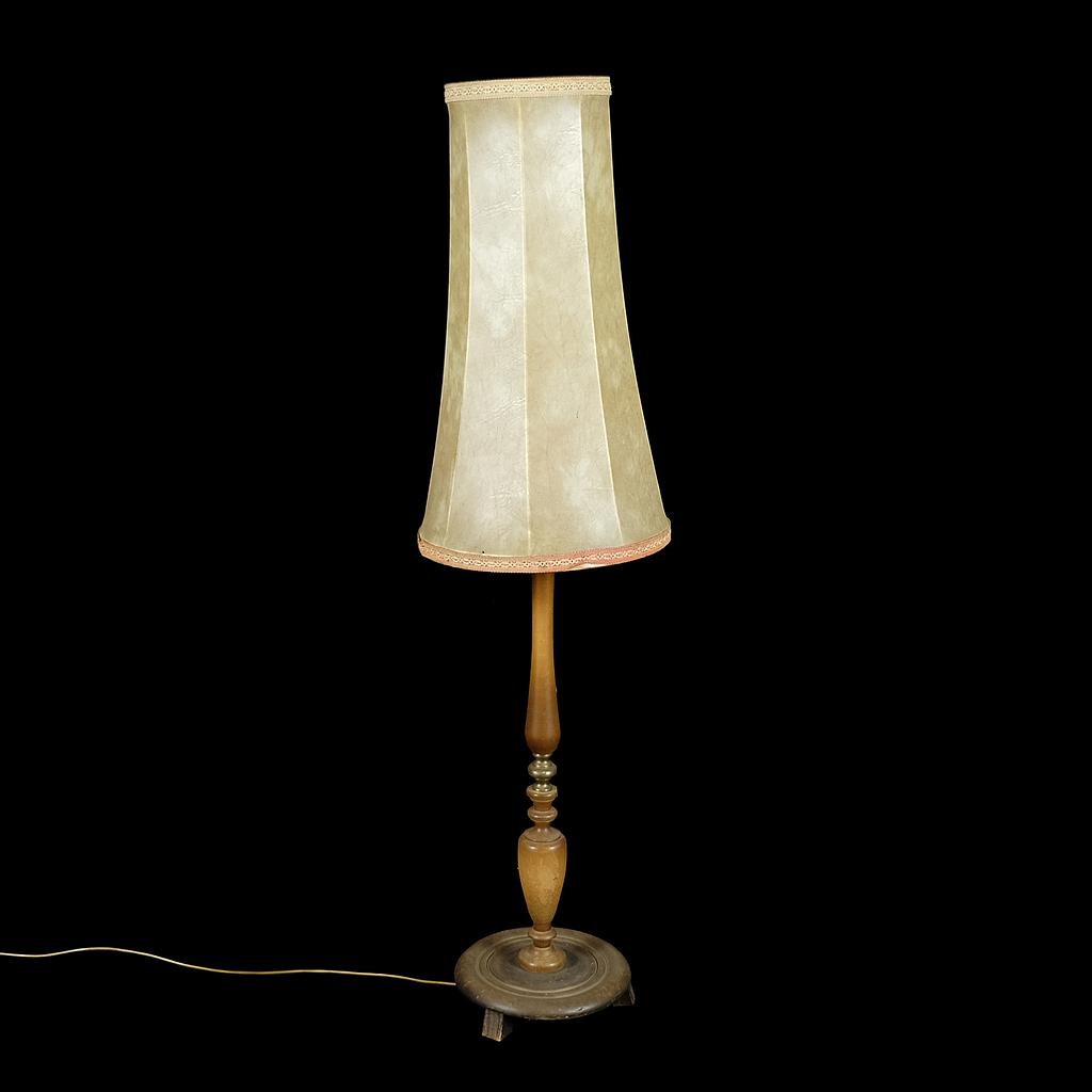Tischlampe mit Lederschirm