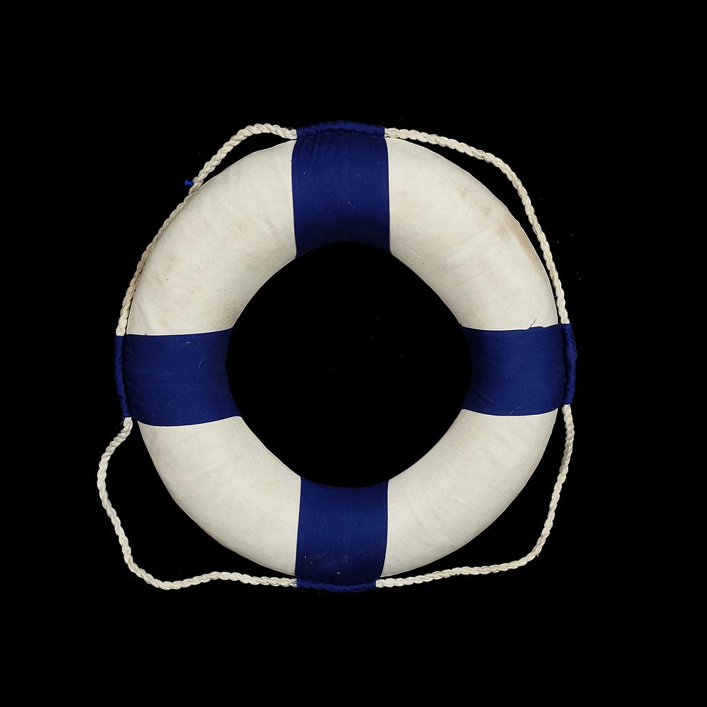 kleiner blau-weißer Rettungsring