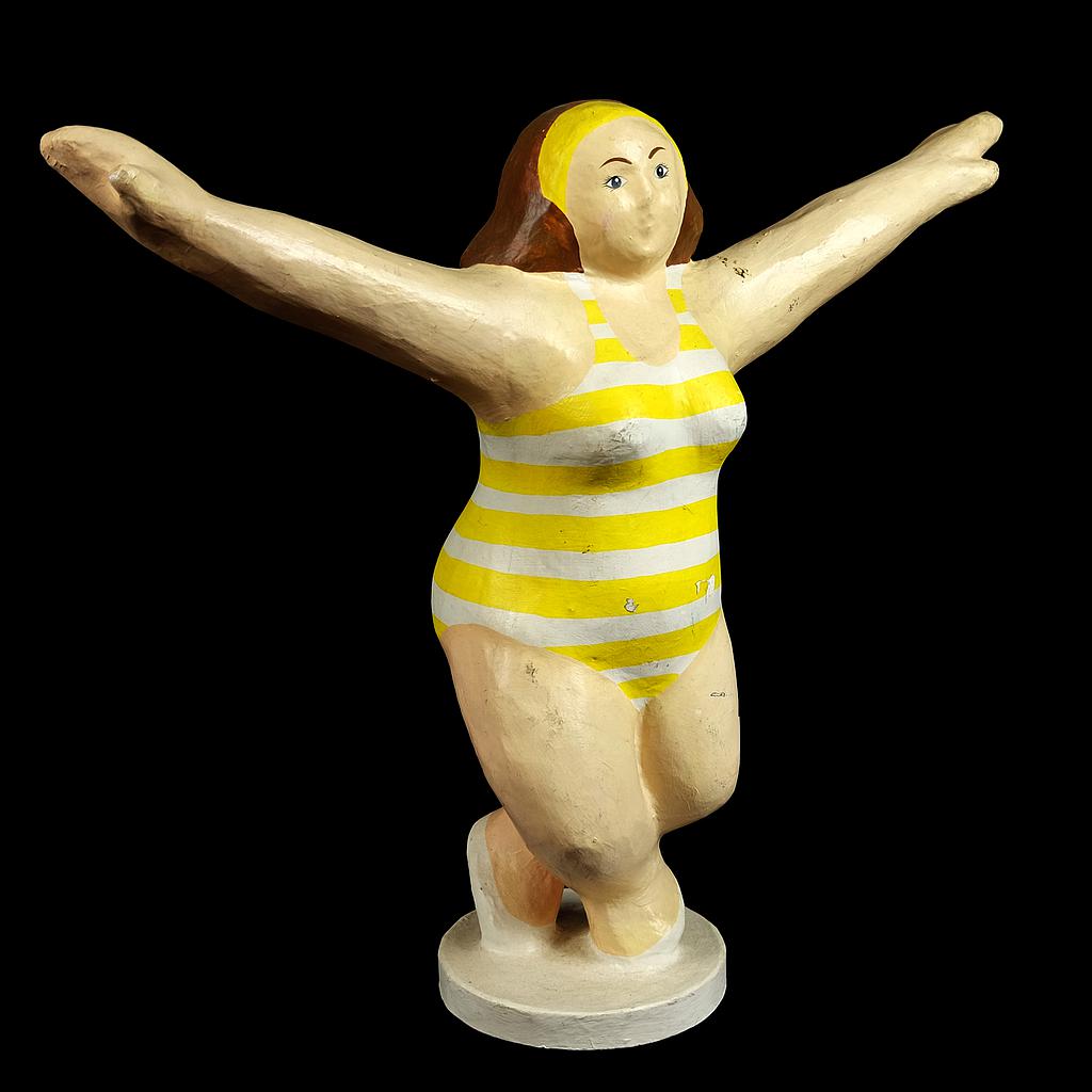 Pappmache-Figur Sportlerin