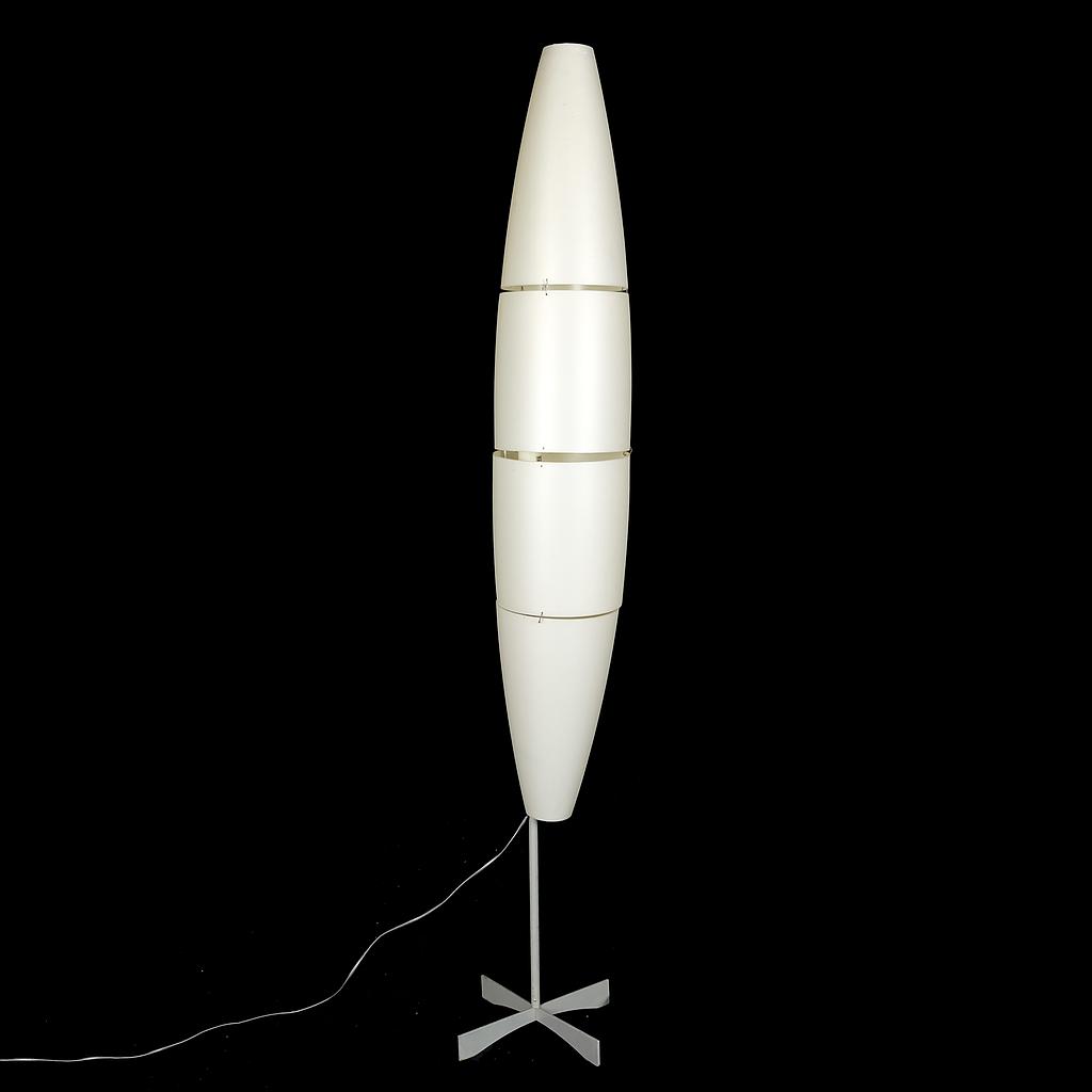 Stehlampe modern, weiß, dreigeteilt