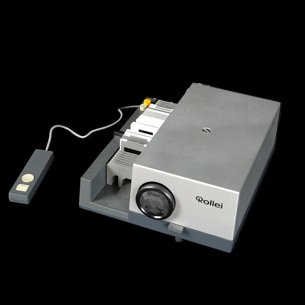 schwarz-grauer Diaprojektor Rollei