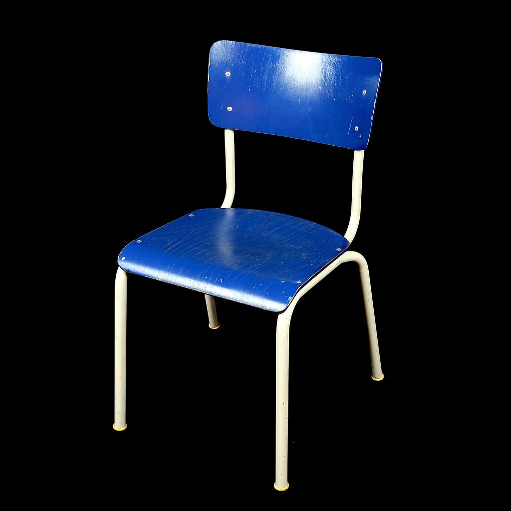 blauer Schulstuhl