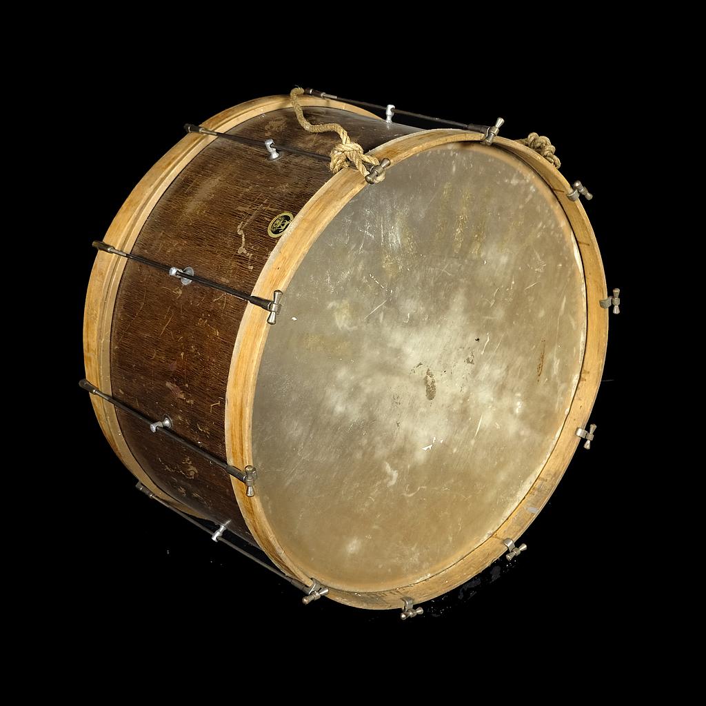 große, alte Trommel aus Holz