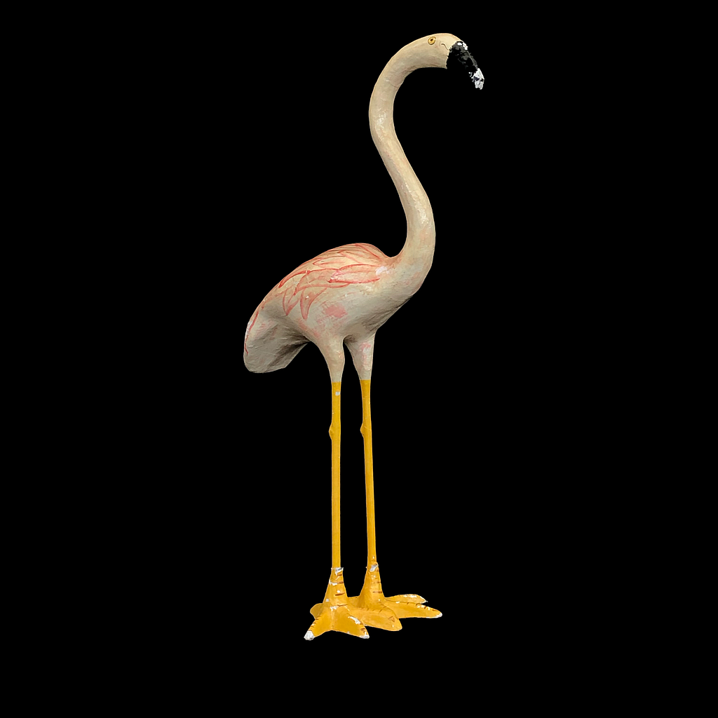 rosa Flamingo mit gelben Füßen aus Pappmaché