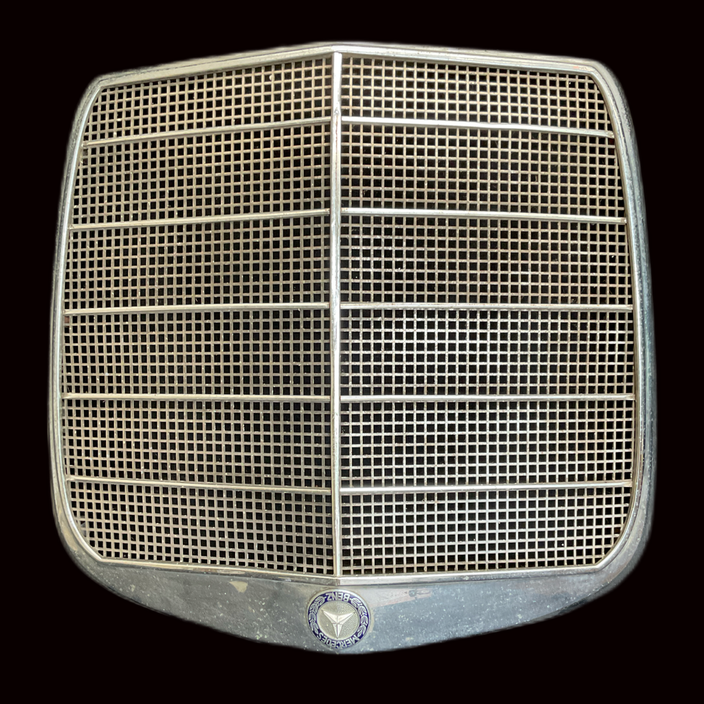 Miete - Mercedes Benz Kühlergrill