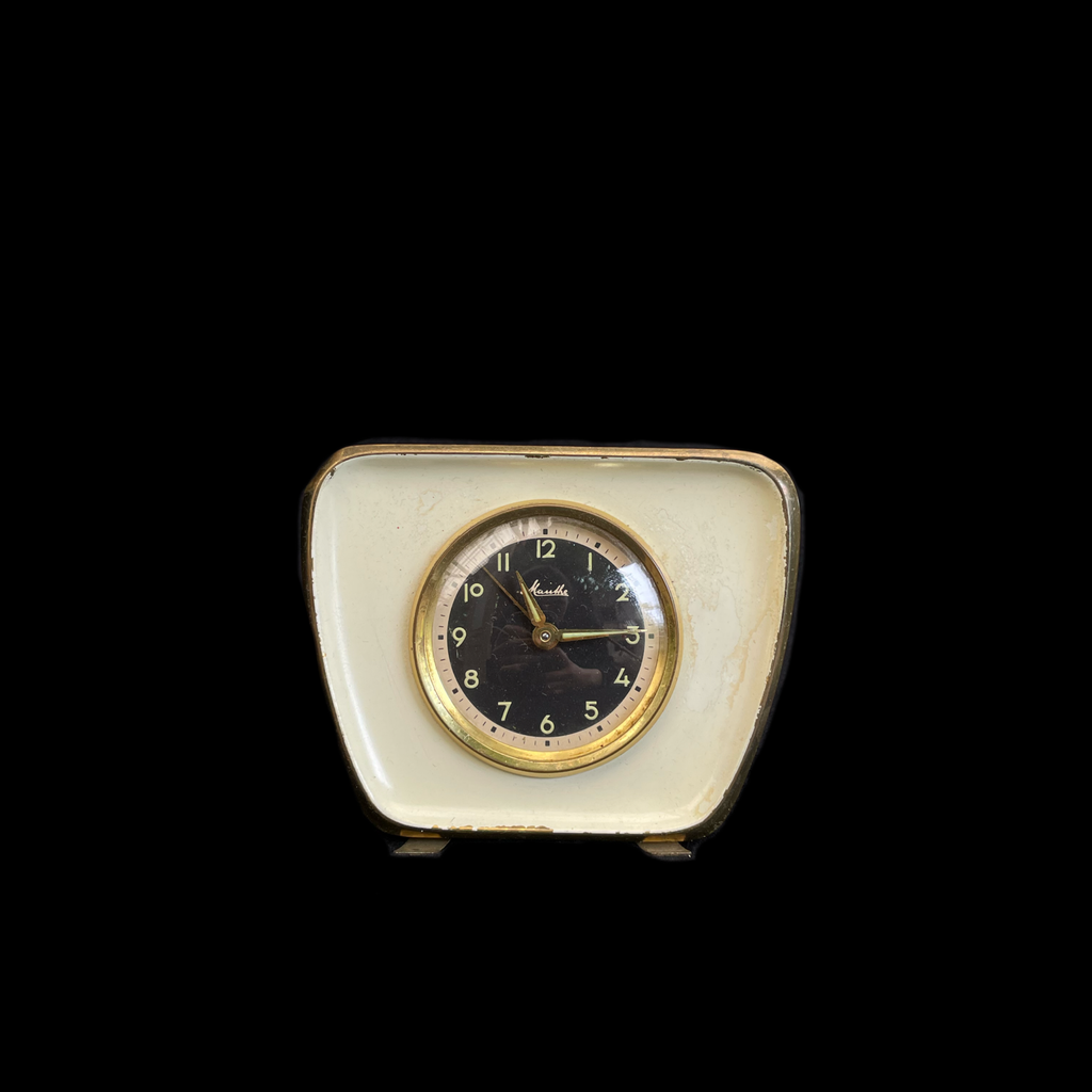 Cremefarbener Vintage Wecker