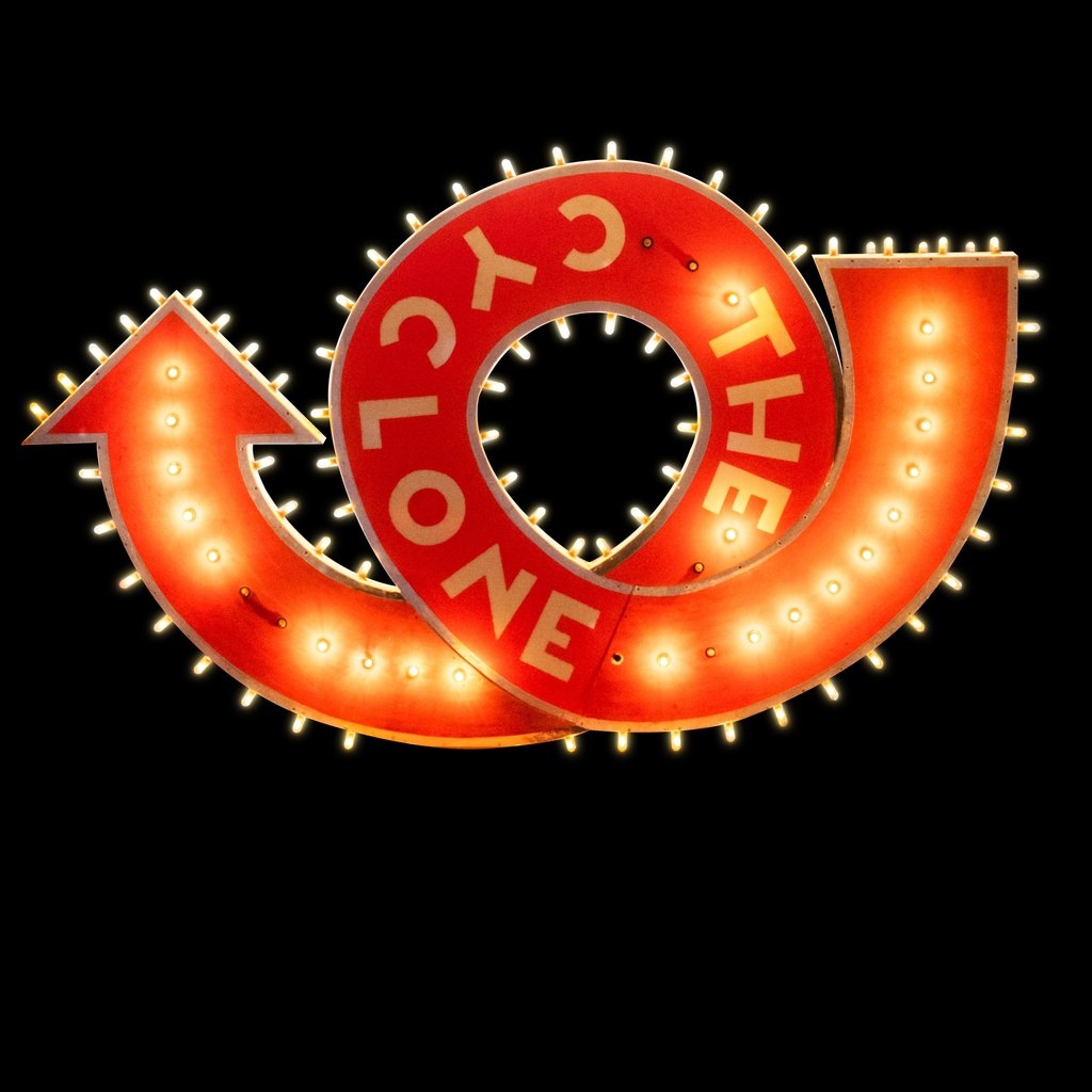 Cyclone Leuchtschild