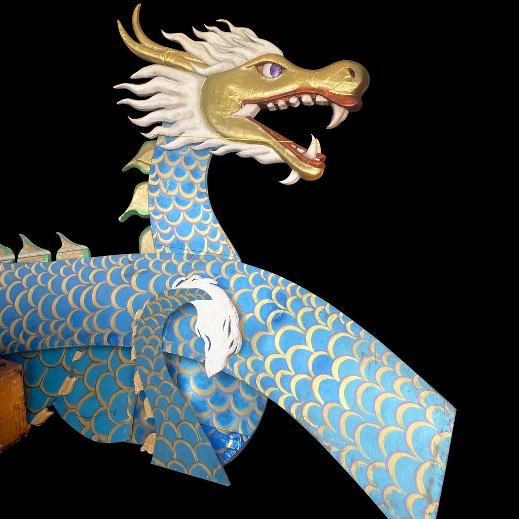 Drachen- und Wolkenkulisse