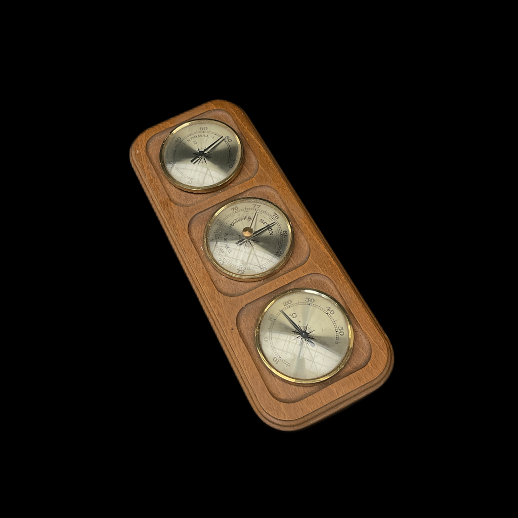 Barometer im Holzrahmen 