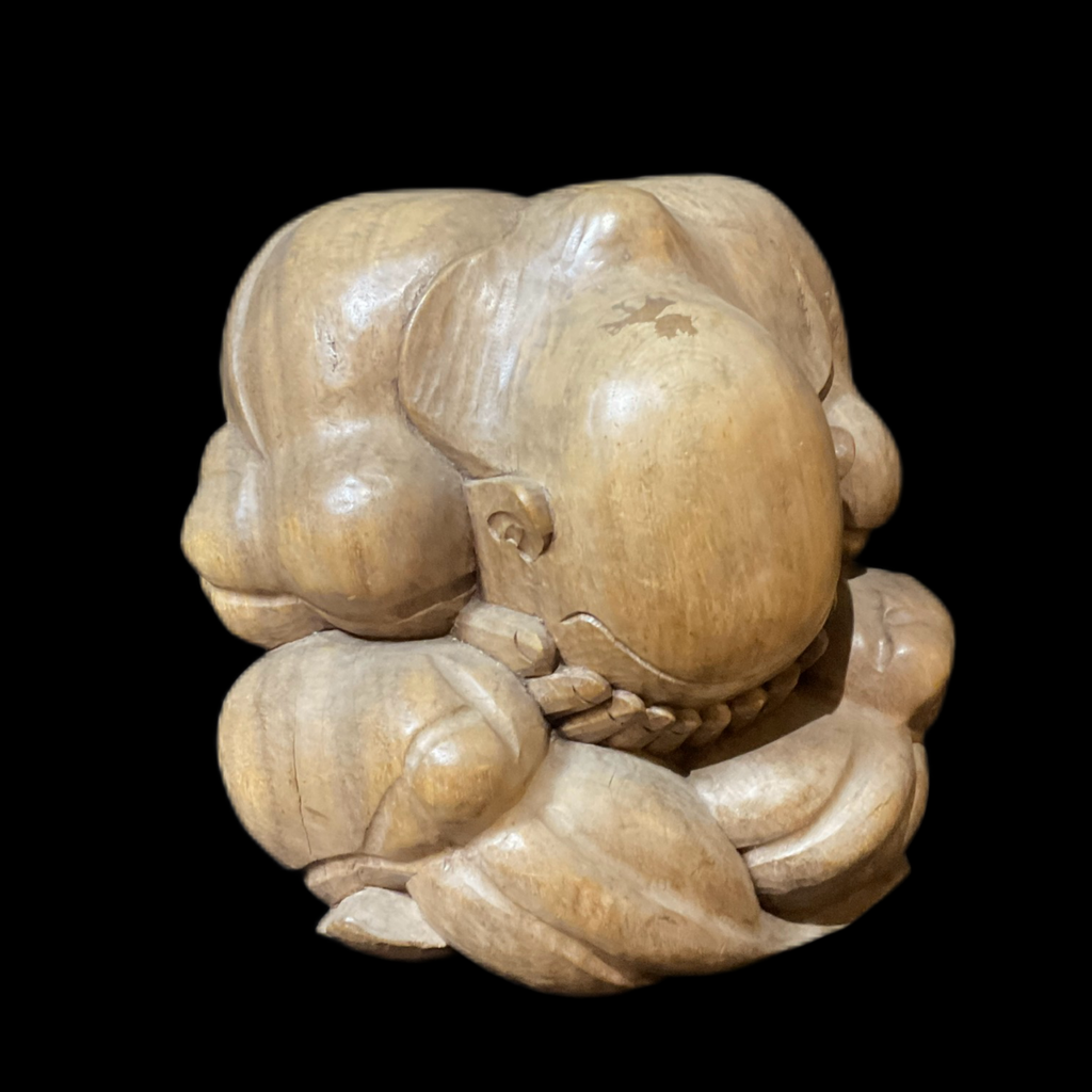 Holzfigur ˋWeinender Buddha ´