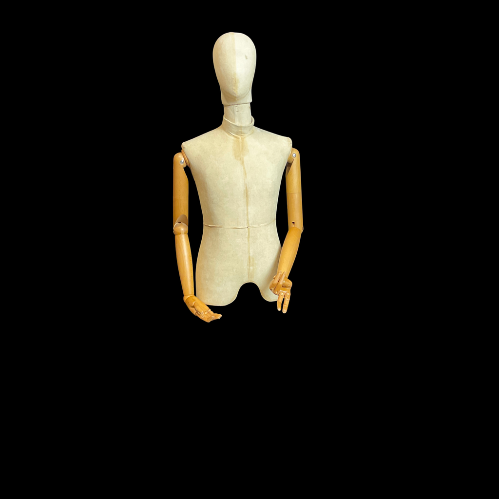 Schaufensterpuppen-Torso auf Stativ