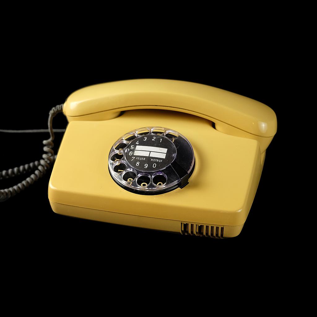 beiges Telefon 80er Jahre