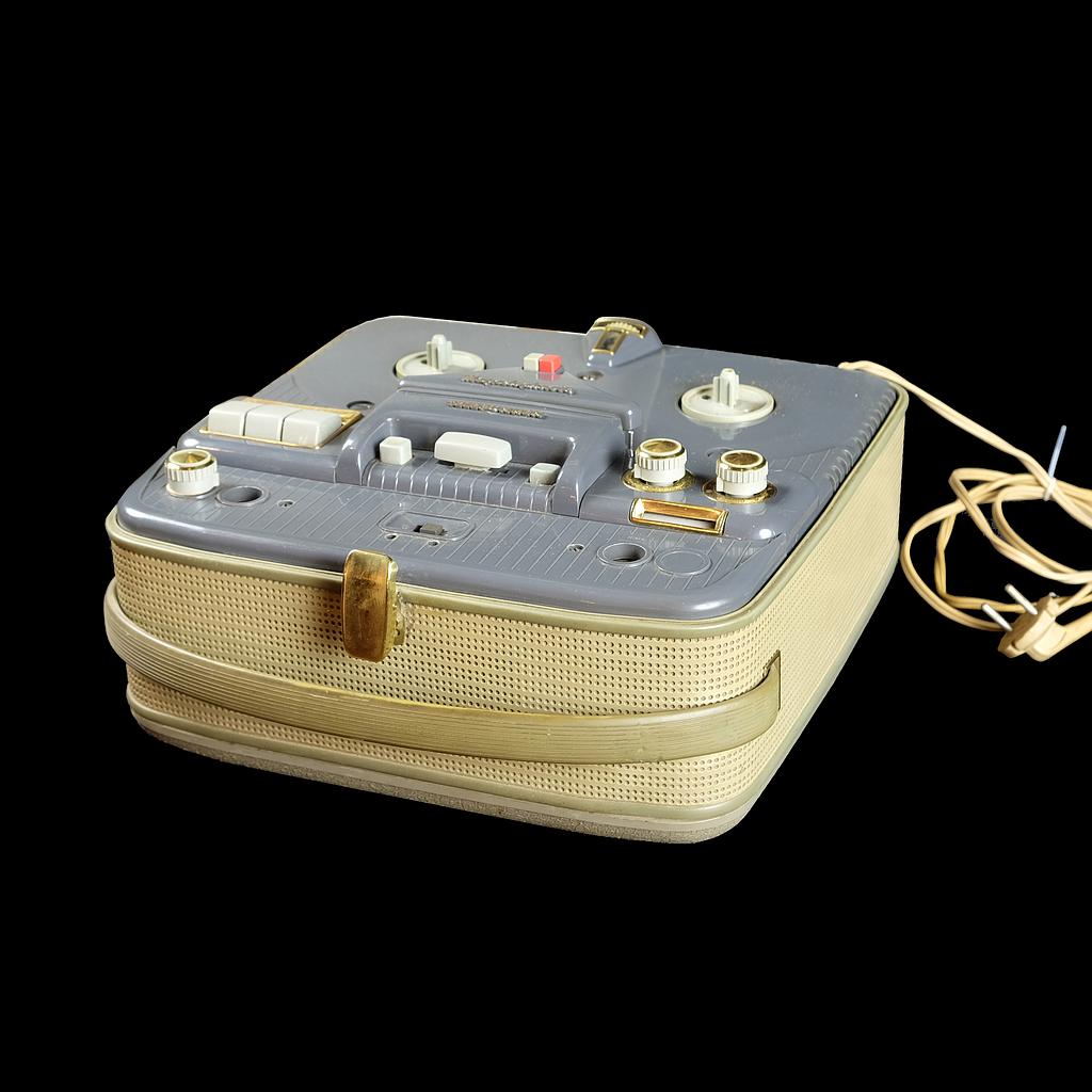 beiges Tonbandgerät, 70er Jahre