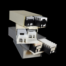 [REQ0156] Diamagazine in Stapelbox, mit Dias