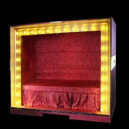 [KUL0008] rotes Geschenk auf Rollen